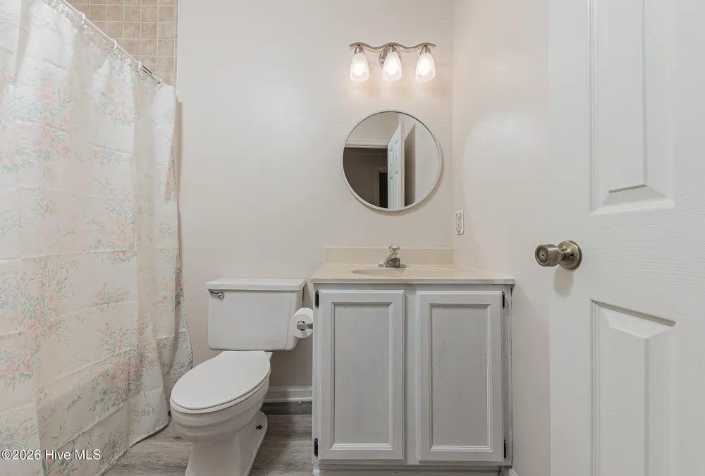 2601 Idlebrook Circle Midway Park, NC 28544