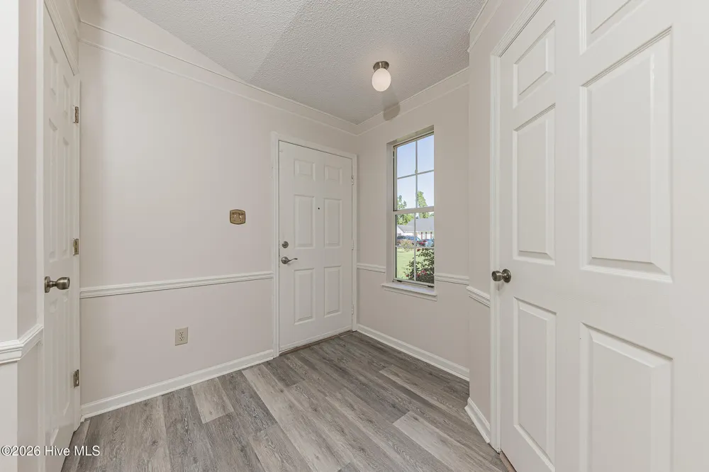 2601 Idlebrook Circle Midway Park, NC 28544