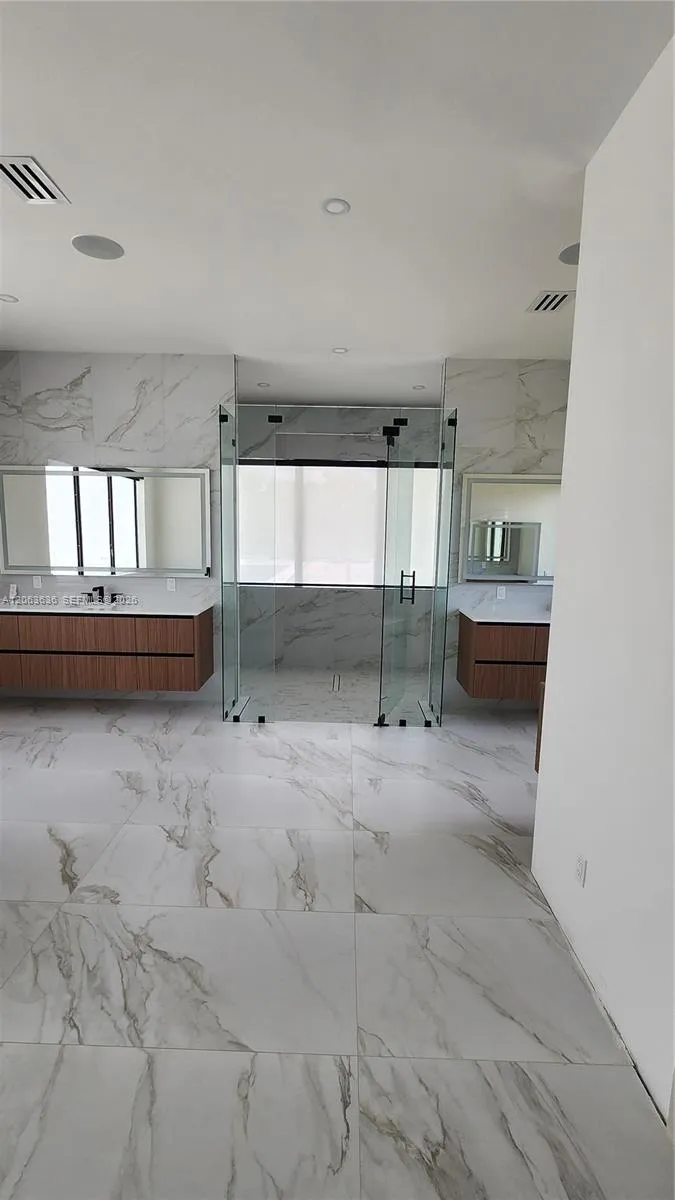 Address Not Shown Southwest Ranches, FL 33331