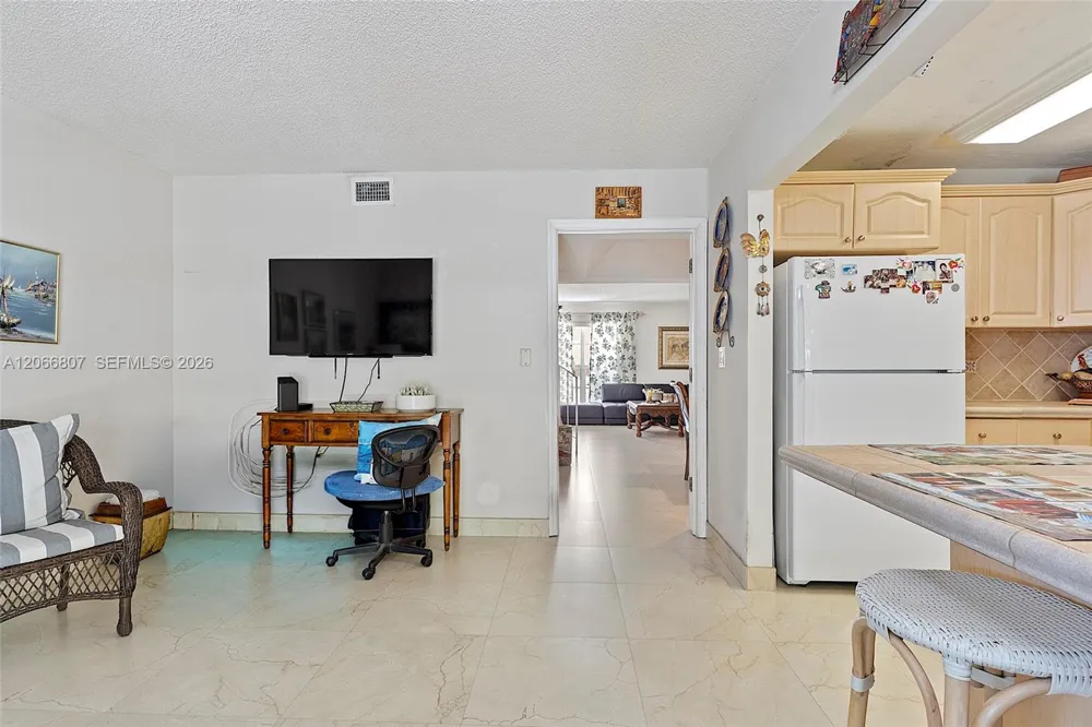 12055 SW 19th Ln #227 Miami, FL 33175