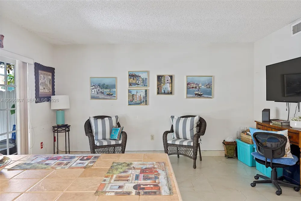 12055 SW 19th Ln #227 Miami, FL 33175