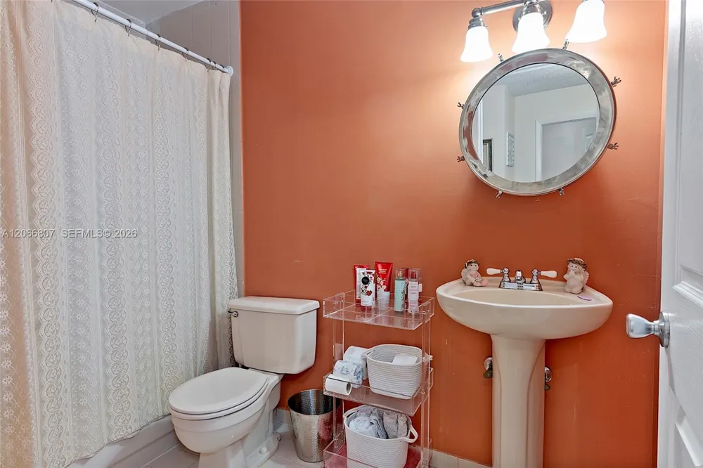 12055 SW 19th Ln #227 Miami, FL 33175