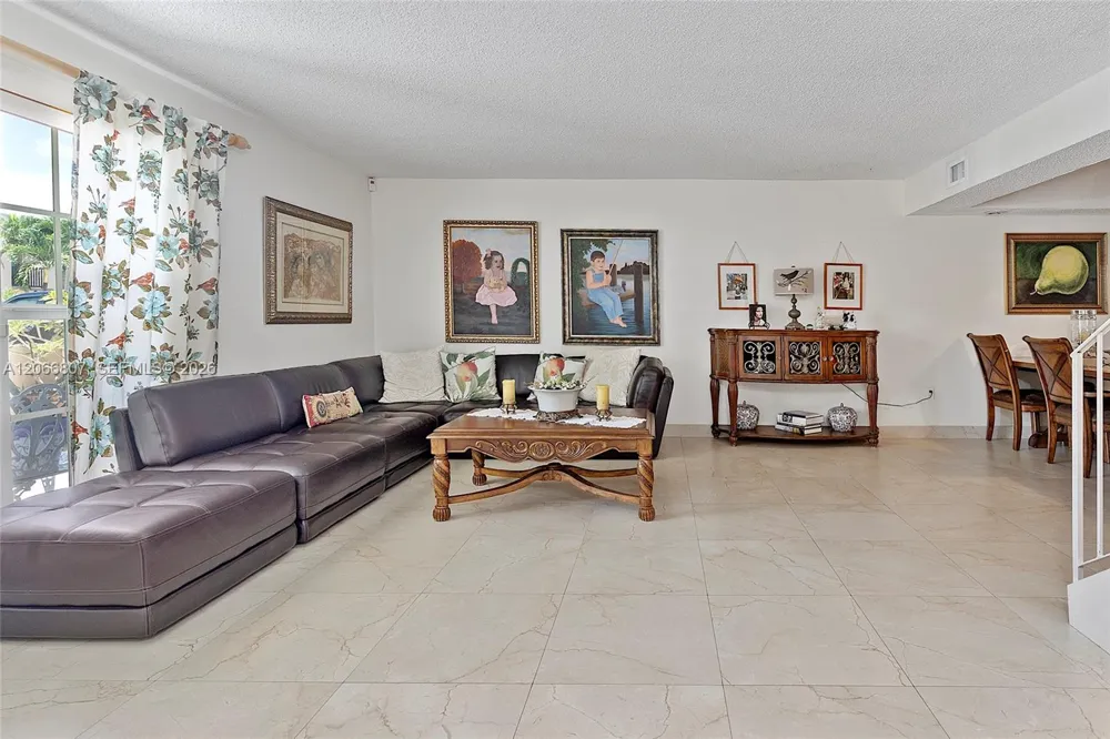 12055 SW 19th Ln #227 Miami, FL 33175