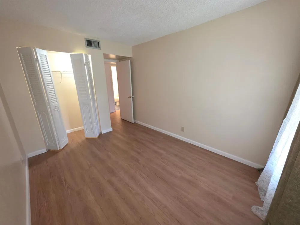 1001 THREE ISLANDS BOULEVARD #36 Hallandale Beach, FL 33009