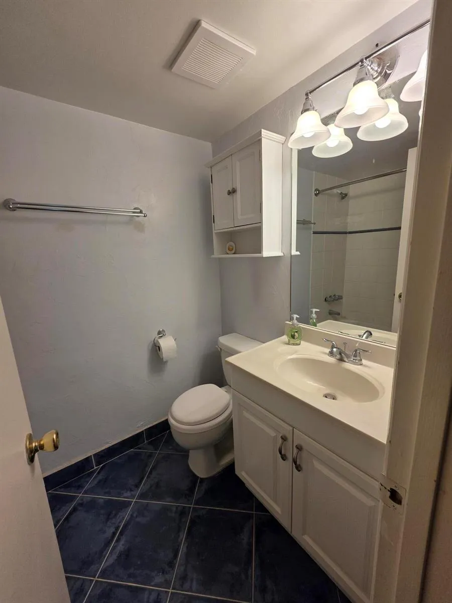 1001 THREE ISLANDS BOULEVARD #36 Hallandale Beach, FL 33009