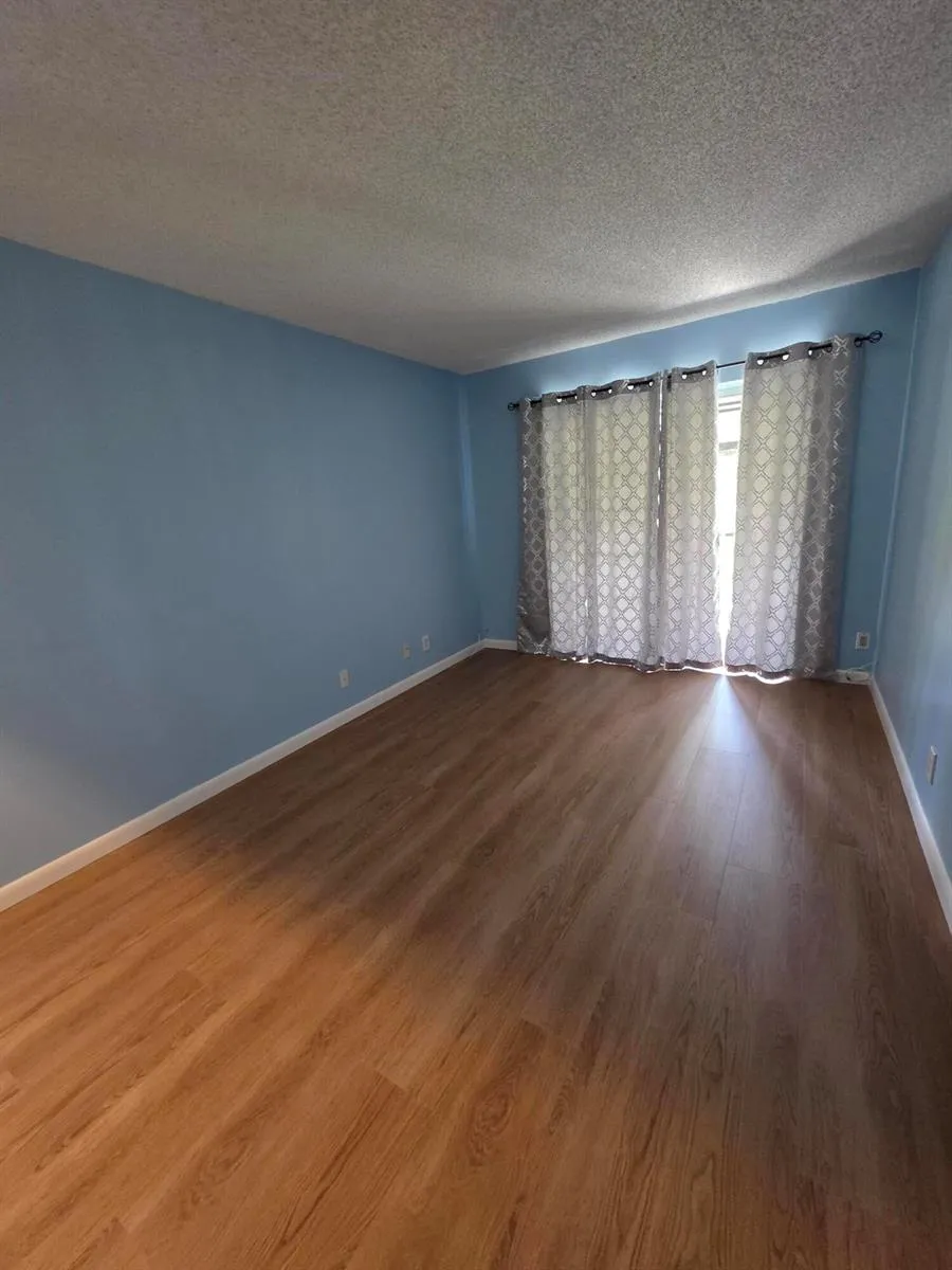 1001 THREE ISLANDS BOULEVARD #36 Hallandale Beach, FL 33009