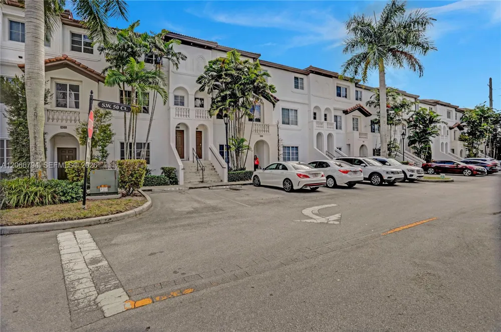 12600 SW 50th Ct #425 Miramar, FL 33027