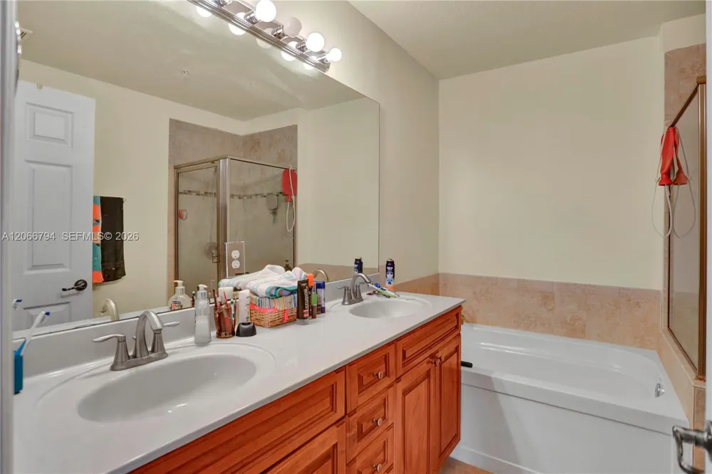 12600 SW 50th Ct #425 Miramar, FL 33027