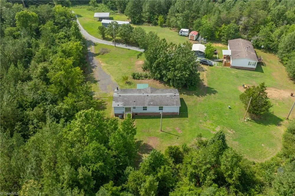 5533 Burton Chapel Road Mebane, NC 27302