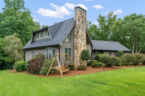 4763 Pineview Drive