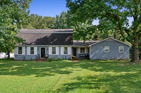 4059 Lake Pkwy