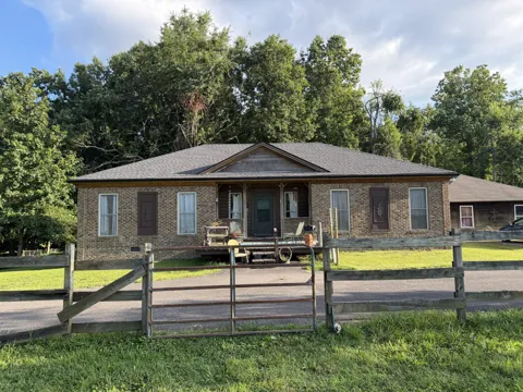 7541 Greer Rd
