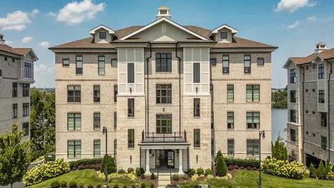 1024 Club View Dr #E203