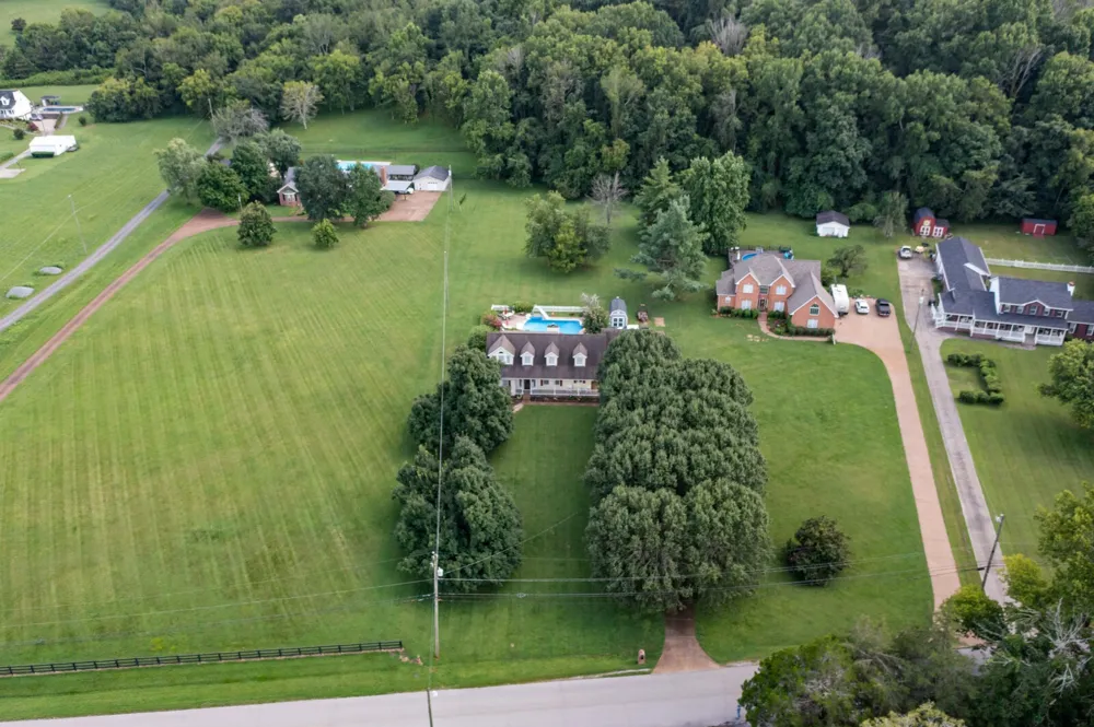 1866 Baker Rd Goodlettsville, TN 37072