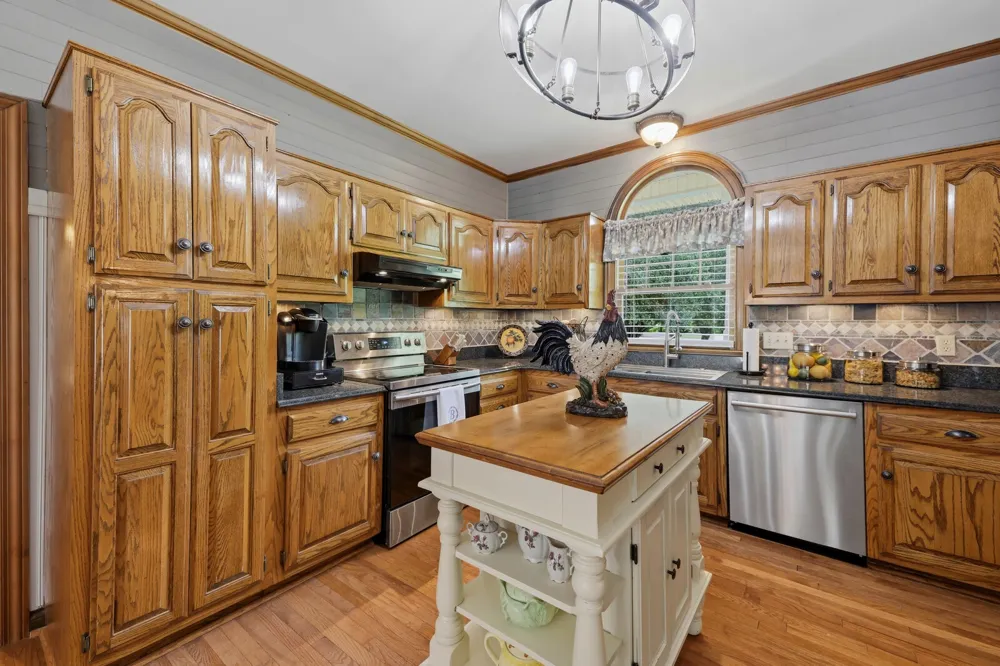1866 Baker Rd Goodlettsville, TN 37072