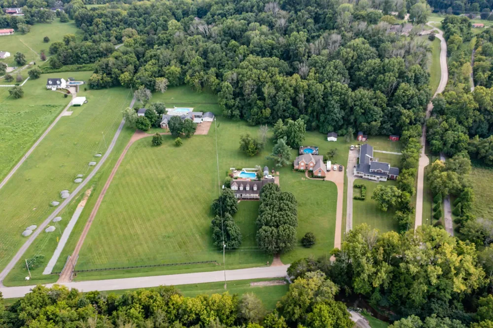 1866 Baker Rd Goodlettsville, TN 37072