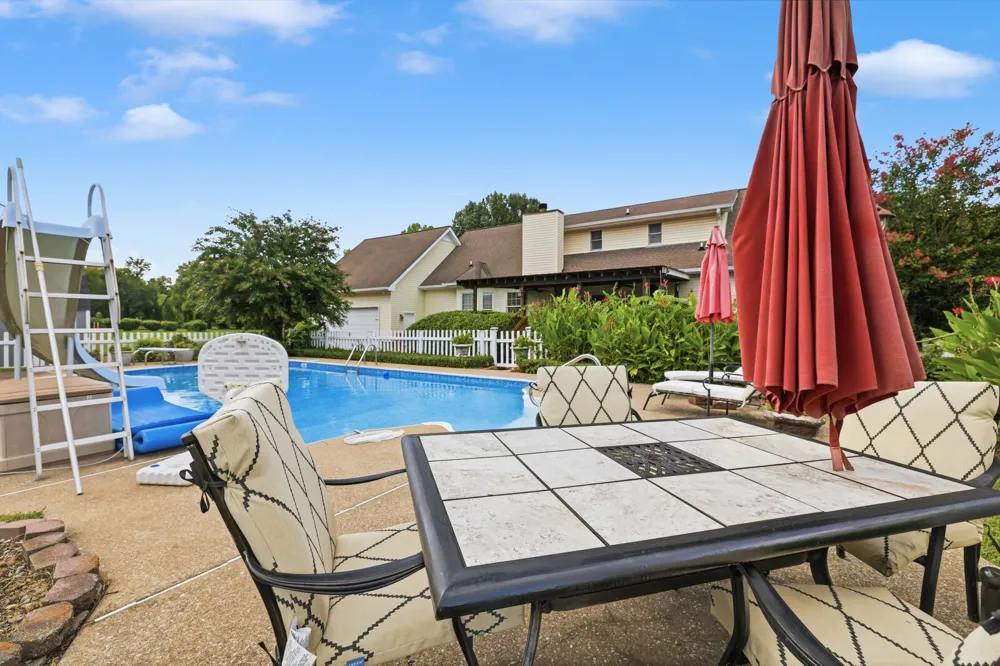1866 Baker Rd Goodlettsville, TN 37072