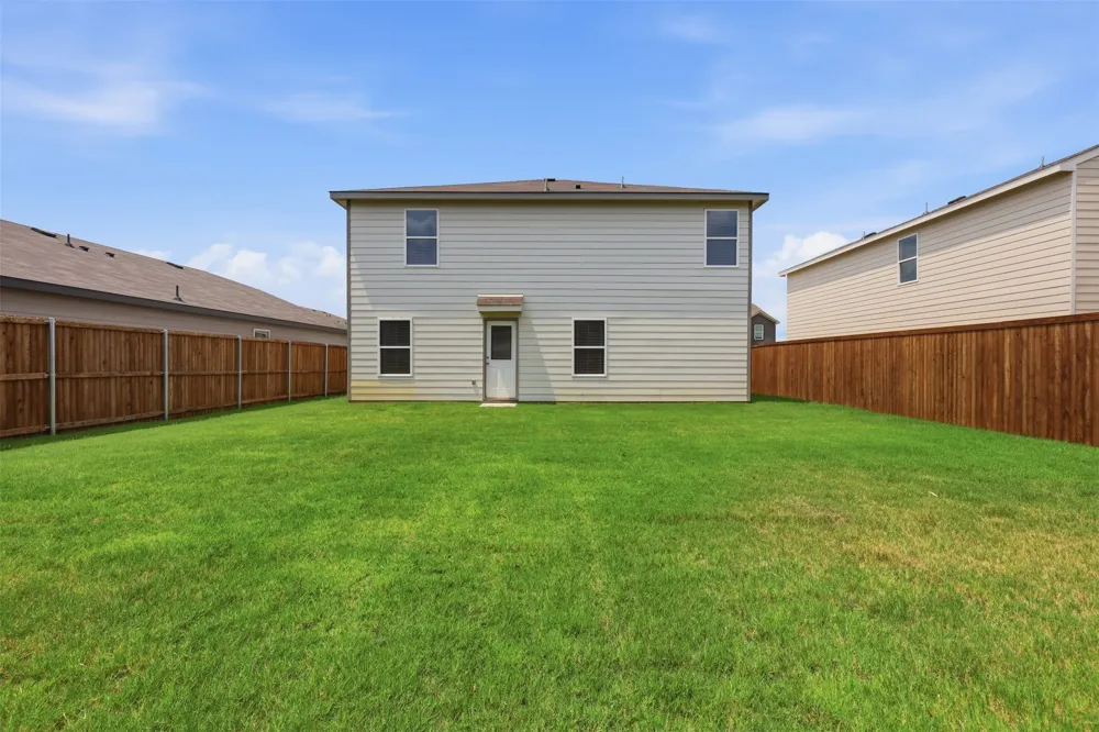 832 Eagles Nest Drive Cleburne, TX 76031