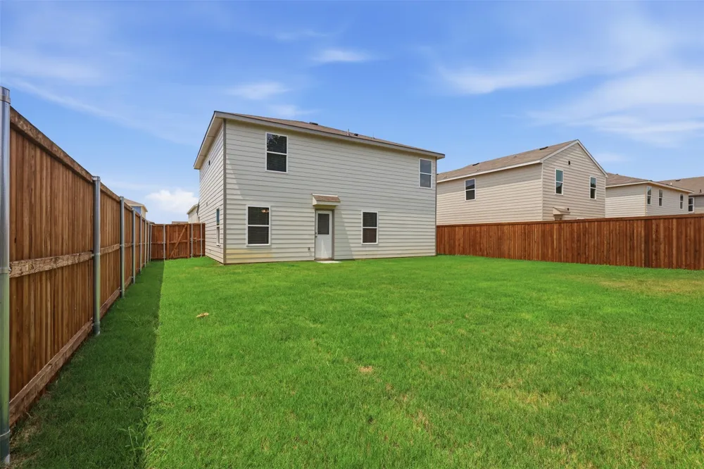 832 Eagles Nest Drive Cleburne, TX 76031