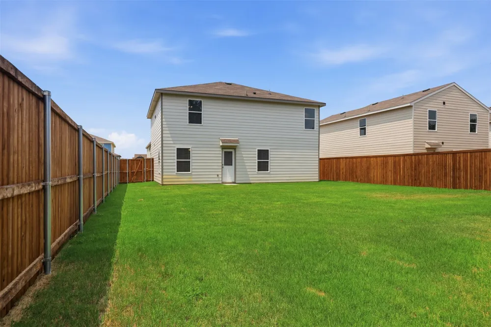 832 Eagles Nest Drive Cleburne, TX 76031