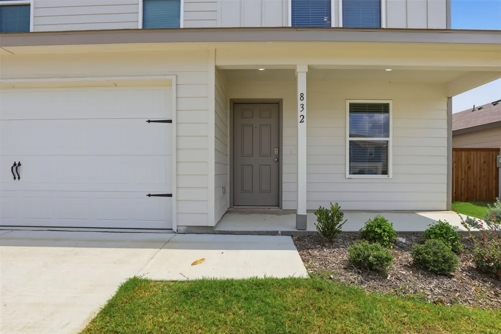 832 Eagles Nest Drive Cleburne, TX 76031