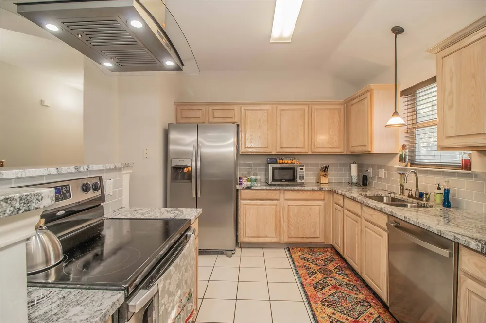 436 Hillside Drive Aledo, TX 76008