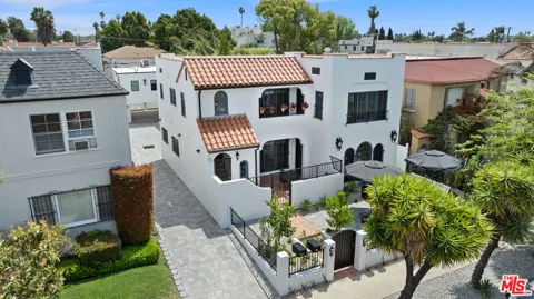 458 Sierra Bonita Avenue
