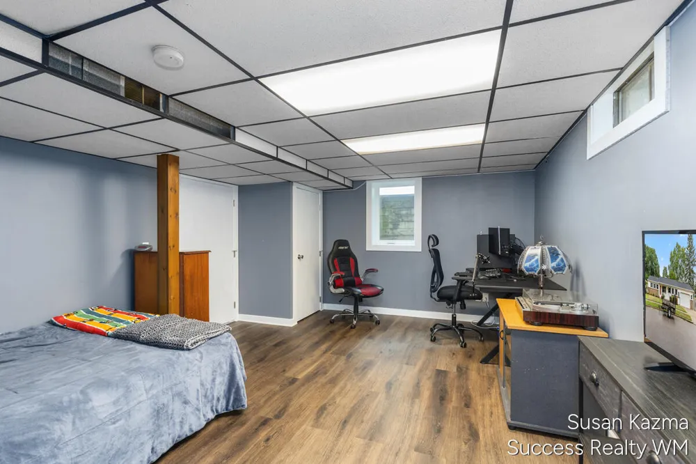4425 Lucas Drive SW Grandville, MI 49418