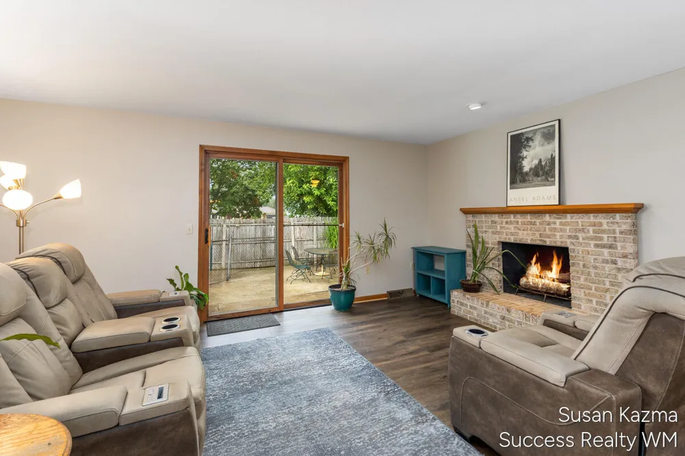 4425 Lucas Drive SW Grandville, MI 49418