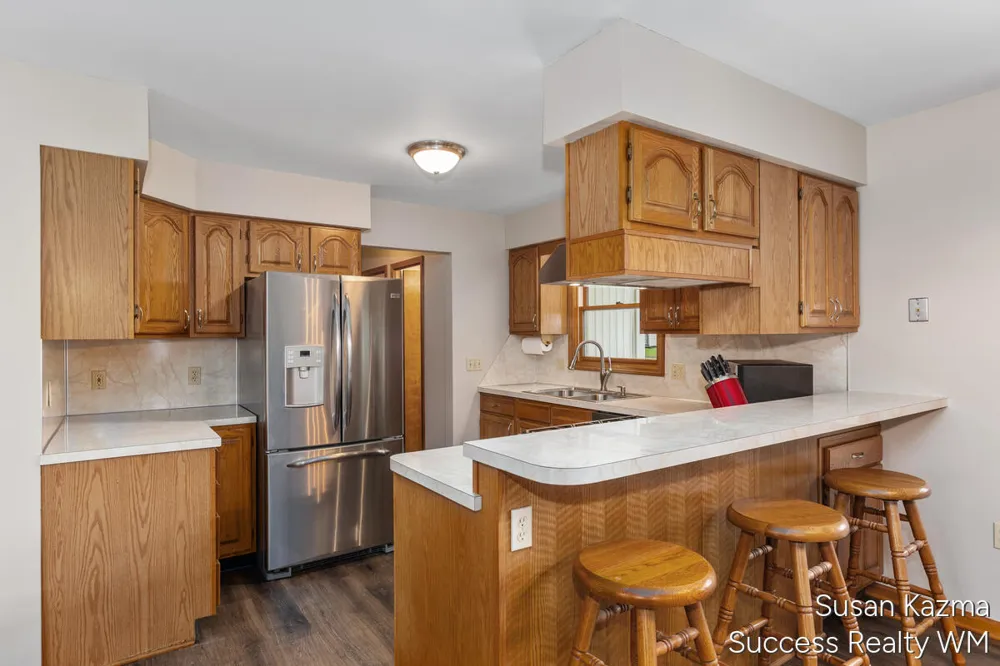 4425 Lucas Drive SW Grandville, MI 49418