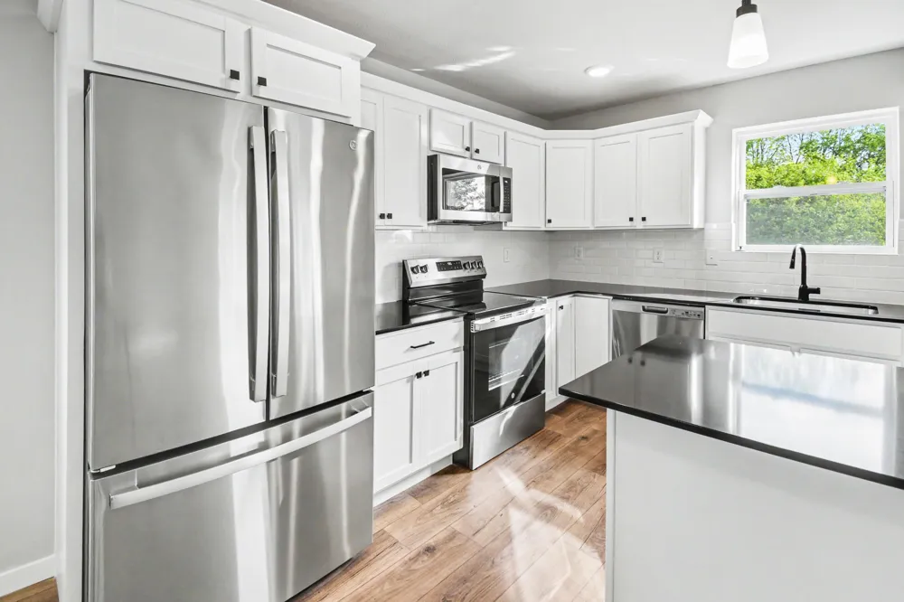 5550 Mammoth Drive SE Caledonia, MI 49316