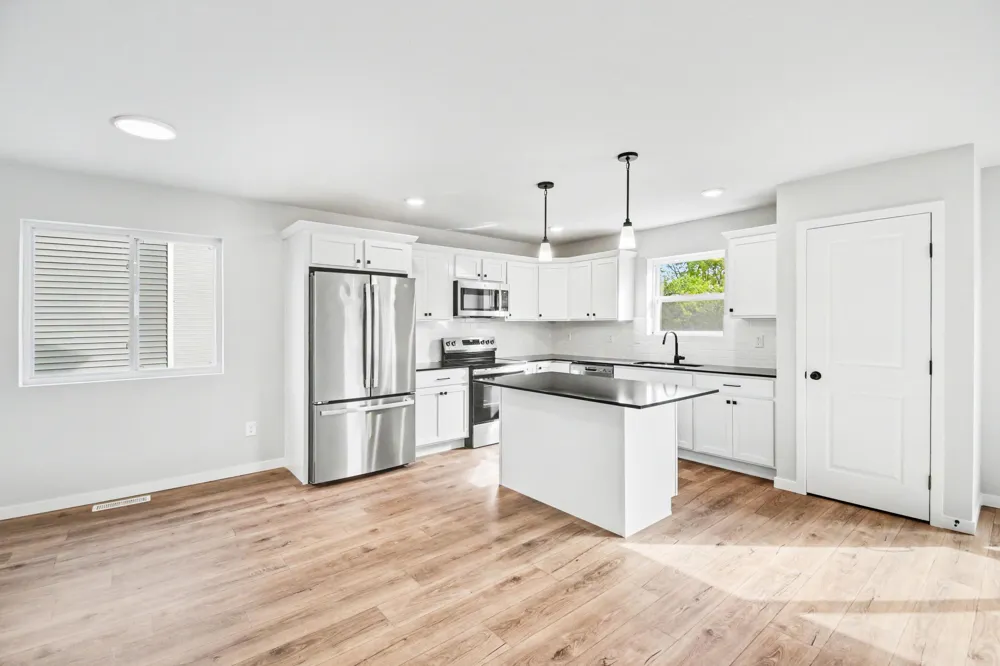 5550 Mammoth Drive SE Caledonia, MI 49316