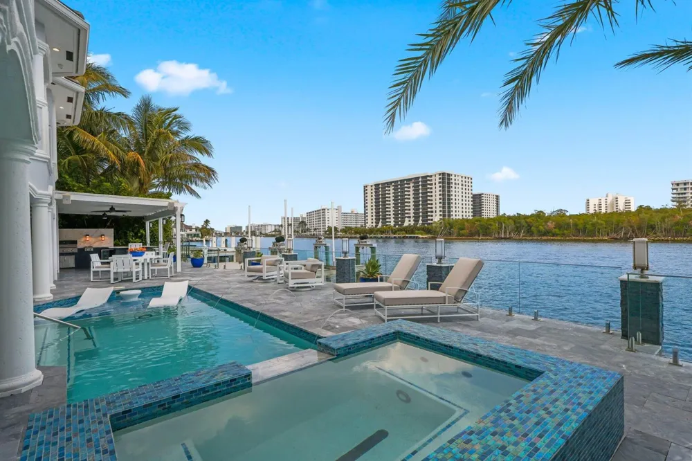7188 NE 8th Drive Boca Raton, FL 33487