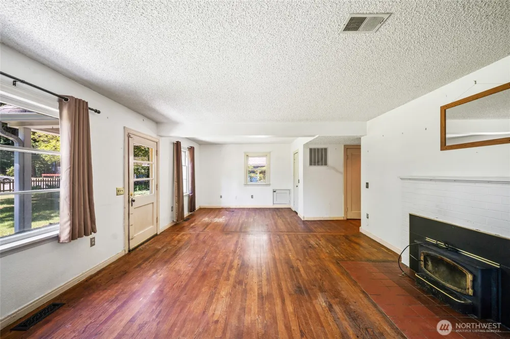 232 Lark Street SW Tumwater, WA 98512