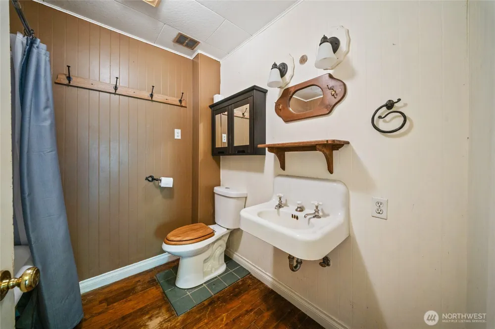 232 Lark Street SW Tumwater, WA 98512