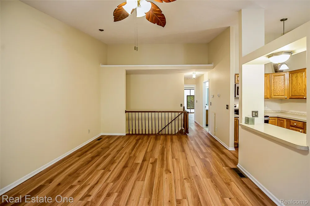 25111 Hamilton Court #6 South Lyon City, MI 48178