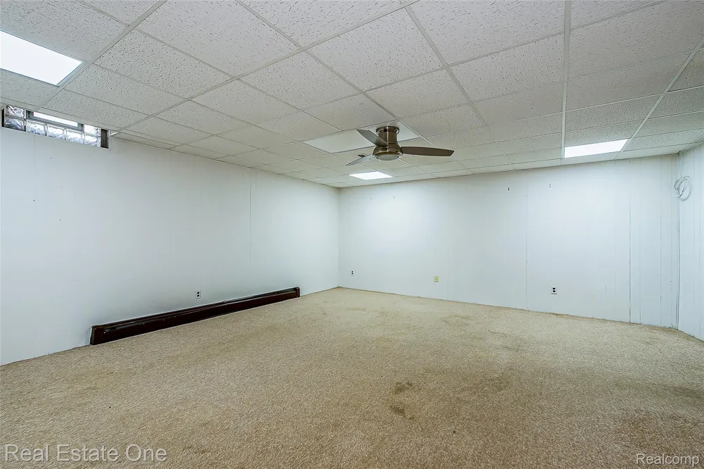 25111 Hamilton Court #6 South Lyon City, MI 48178