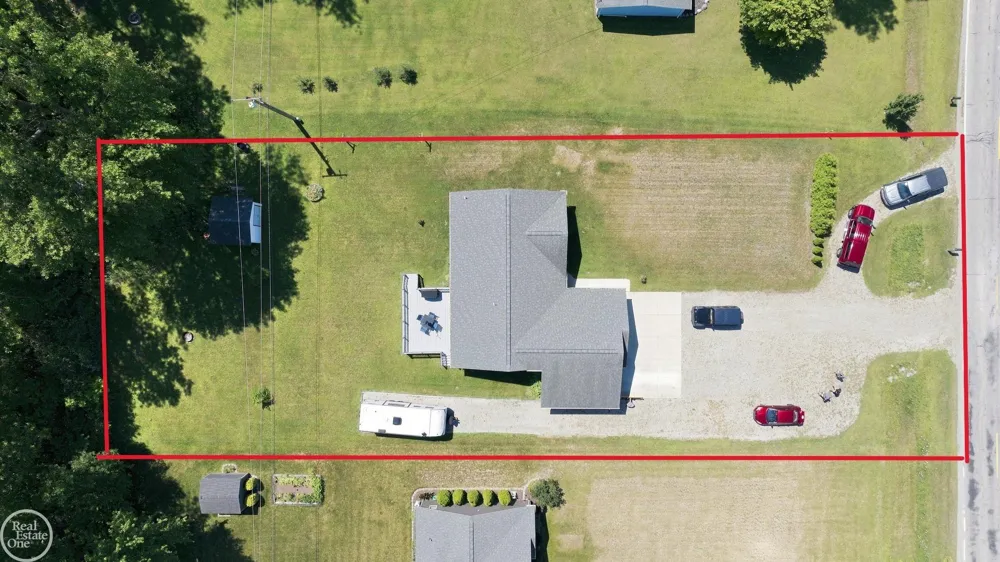 9475 Folkert Road Clay Township, MI 48001