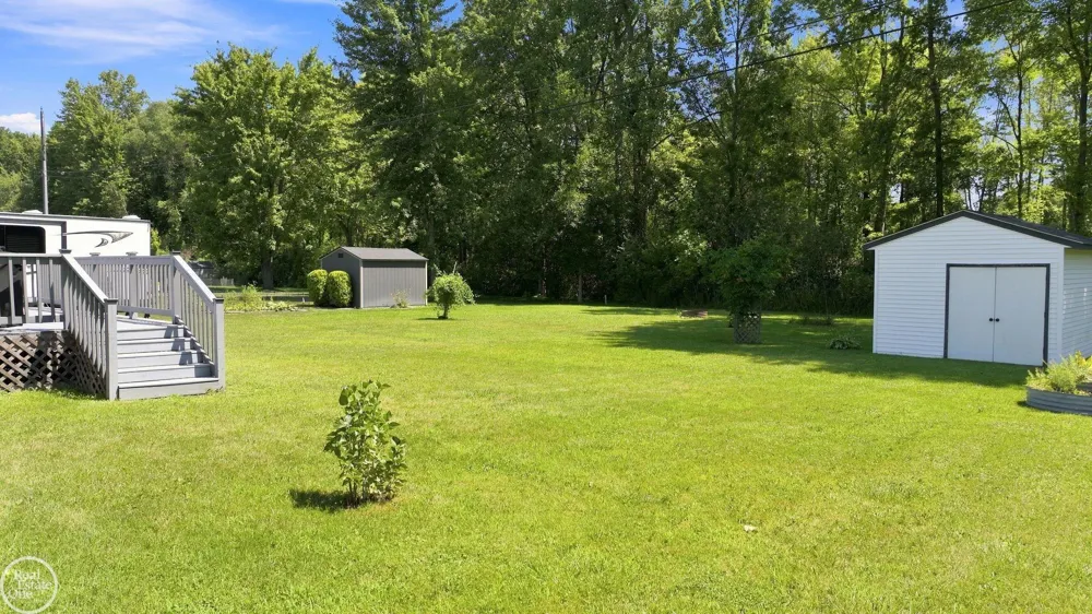 9475 Folkert Road Clay Township, MI 48001