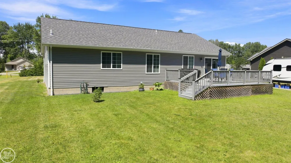 9475 Folkert Road Clay Township, MI 48001