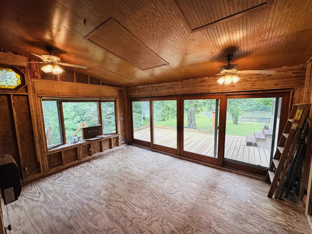 10065 River Road Greenwood Township, MI 49663
