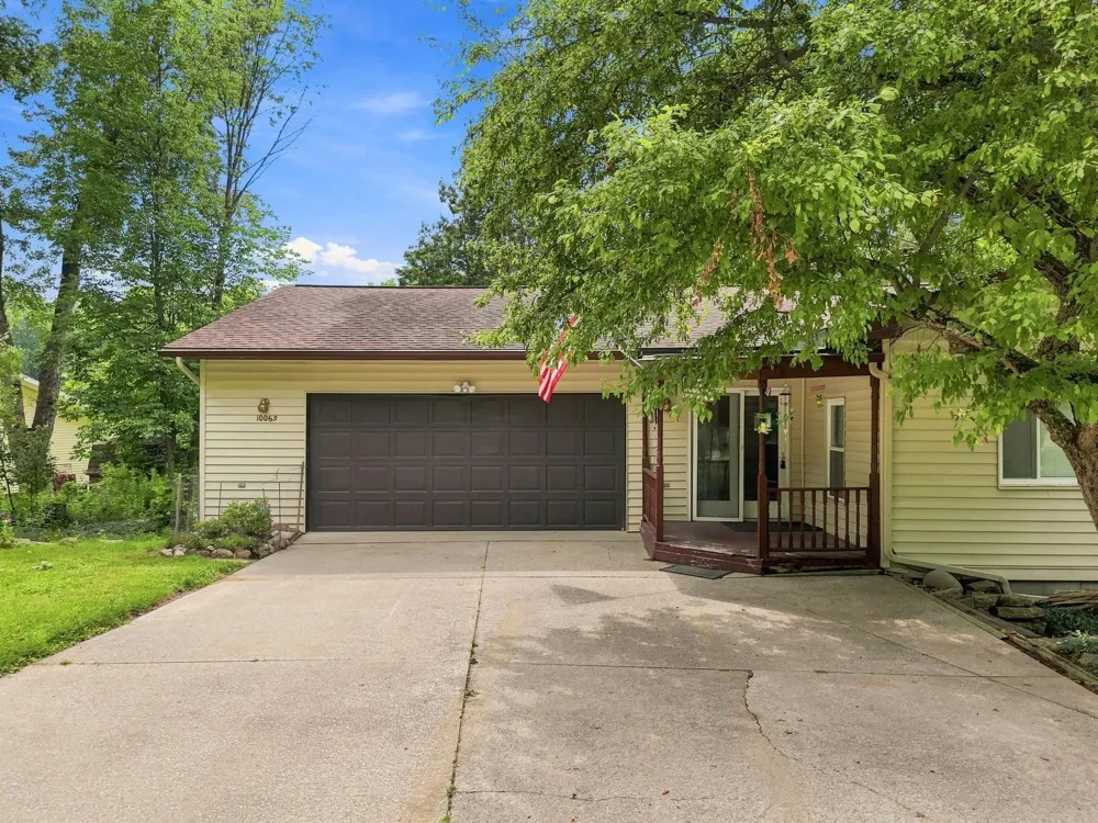 10065 River Road Greenwood Township, MI 49663