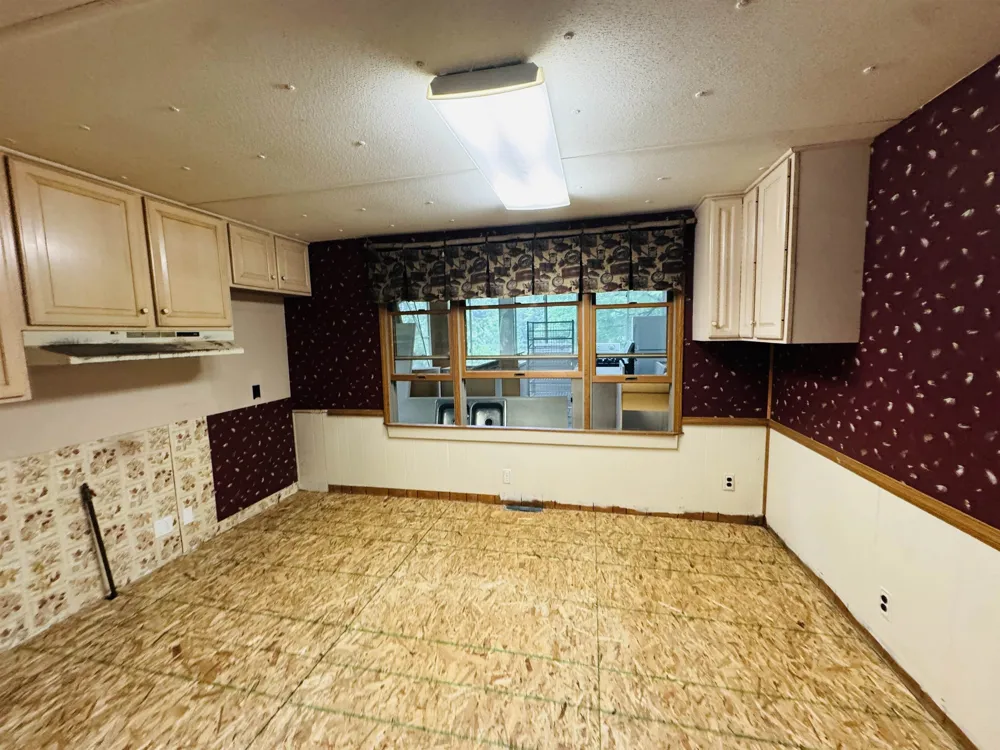 10065 River Road Greenwood Township, MI 49663