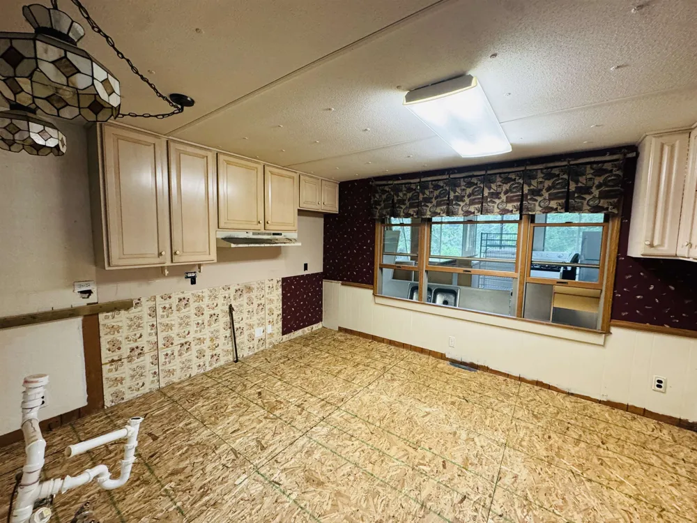 10065 River Road Greenwood Township, MI 49663