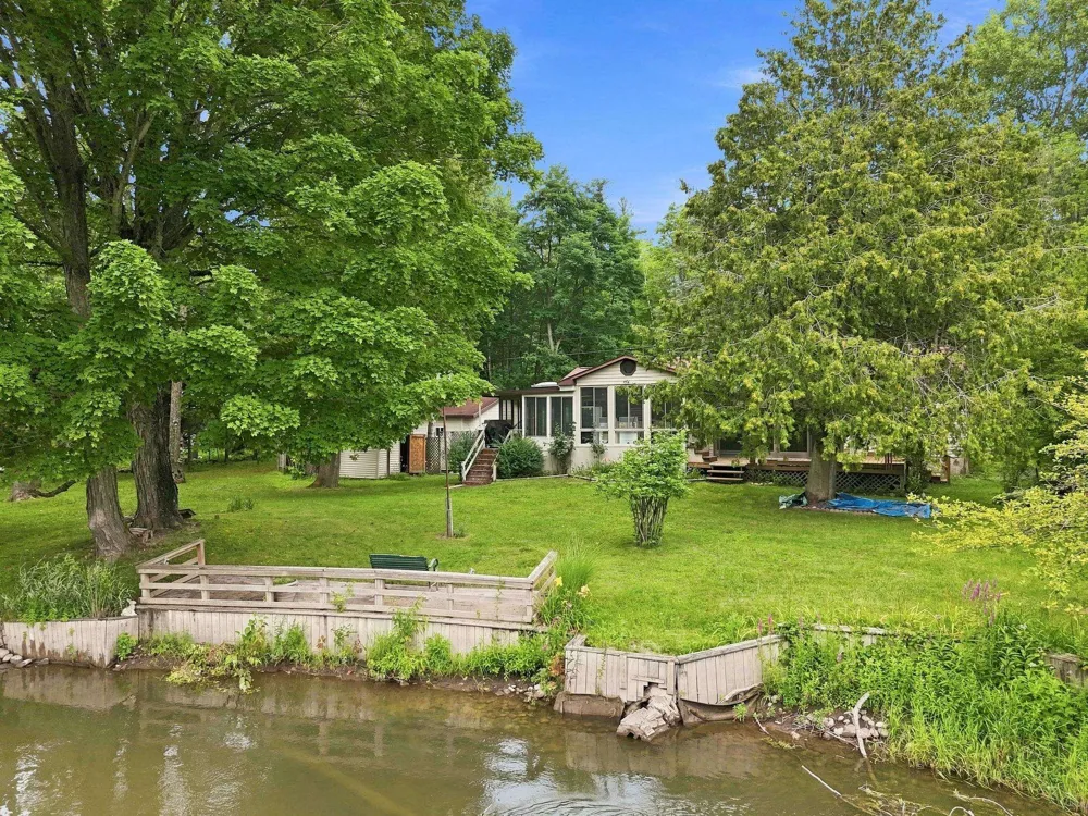 10065 River Road Greenwood Township, MI 49663