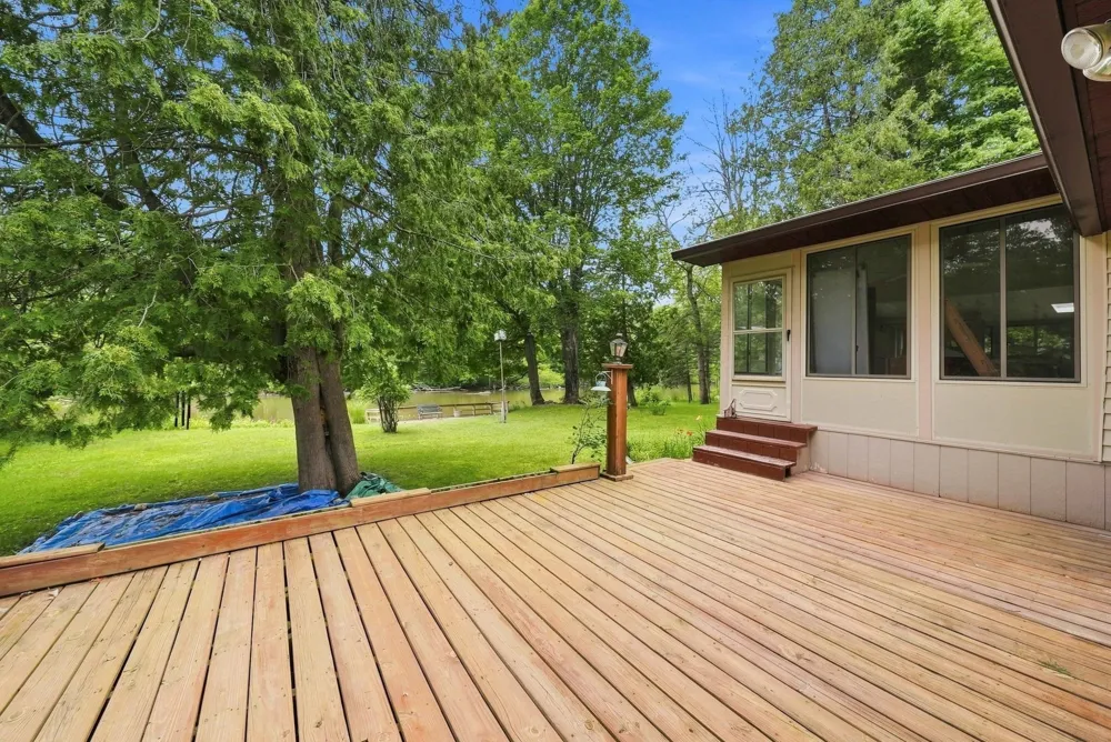 10065 River Road Greenwood Township, MI 49663
