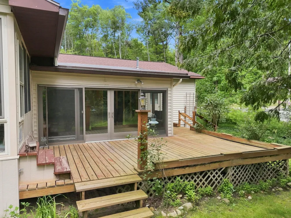 10065 River Road Greenwood Township, MI 49663