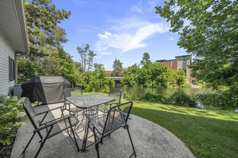 505 Riverine Drive Traverse City City, MI 49684