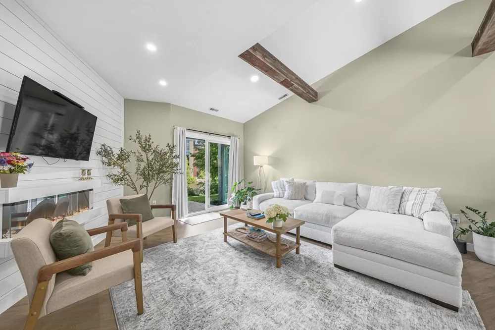 505 Riverine Drive Traverse City City, MI 49684