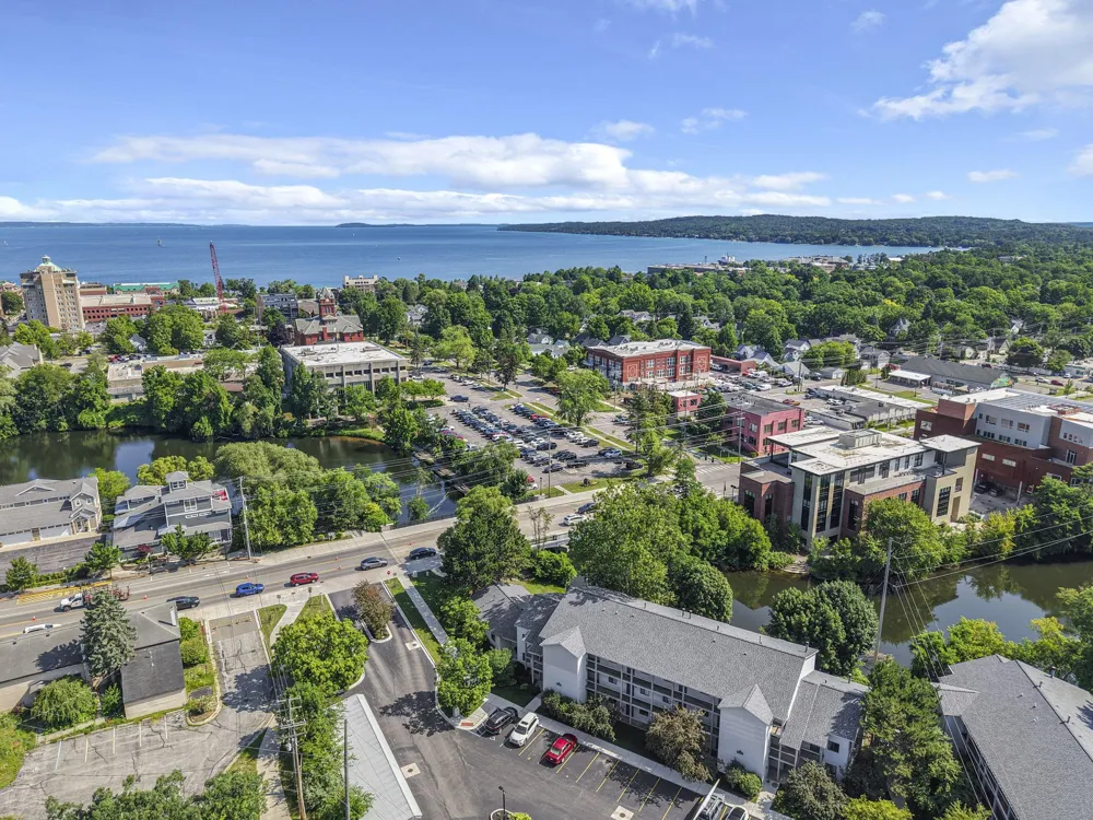 505 Riverine Drive Traverse City City, MI 49684